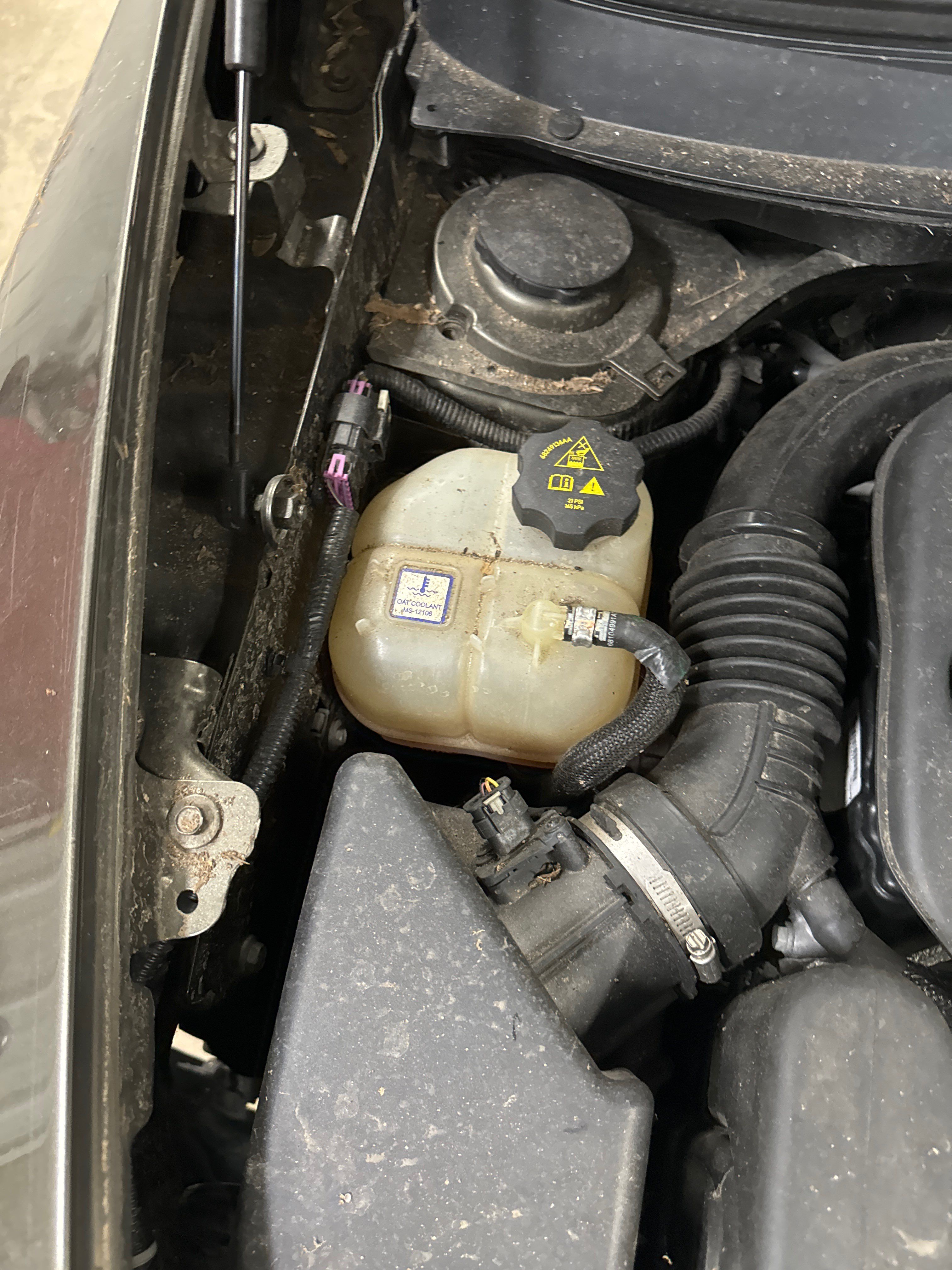 Where To Put Coolant In Jeep Cherokee: Quick Guide for Owners