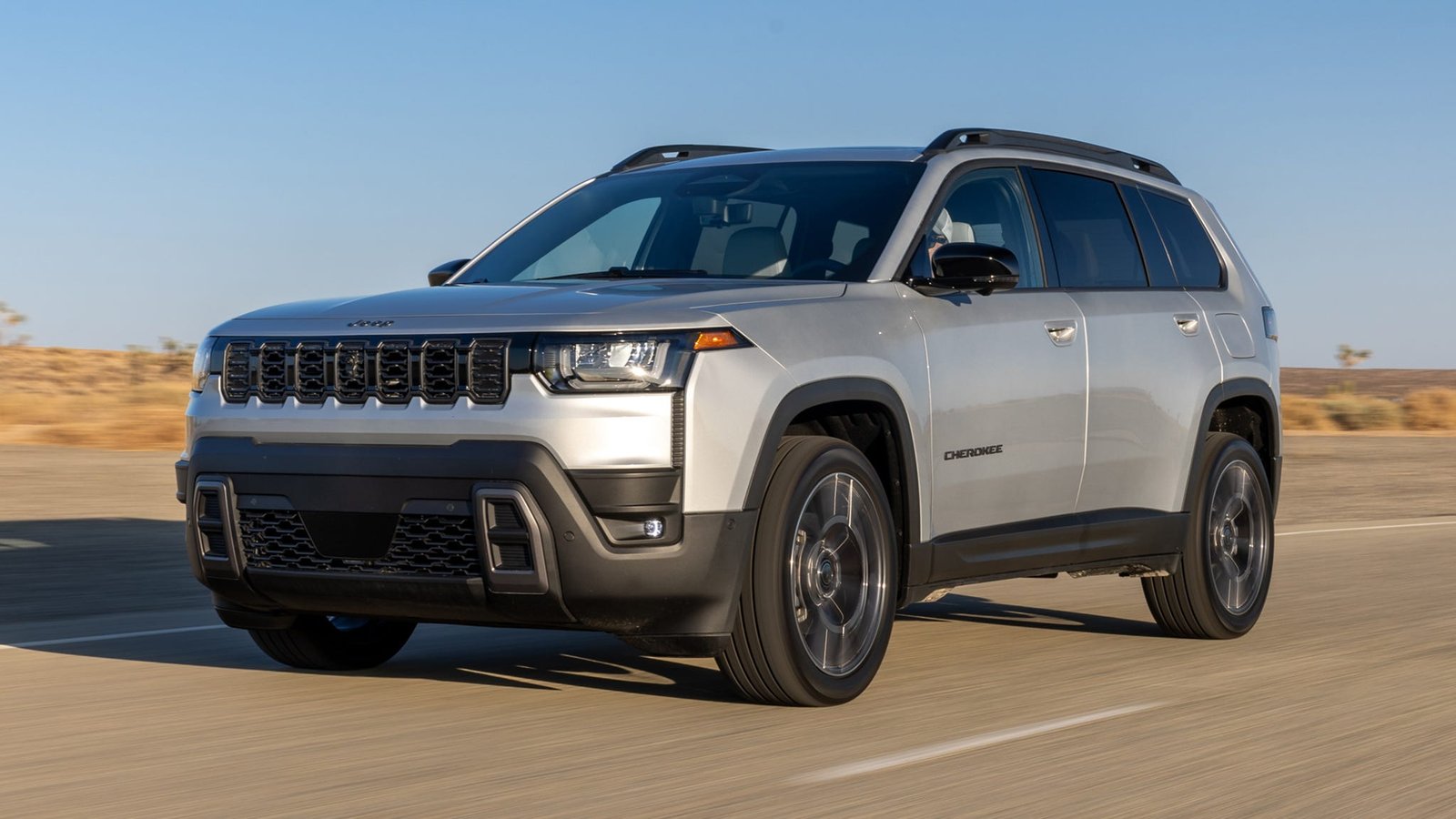 What Is A Jeep Cherokee Overland? Features, Specs & Benefits