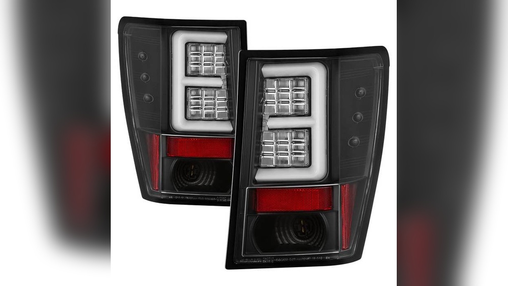07 jeep grand cherokee tail lights