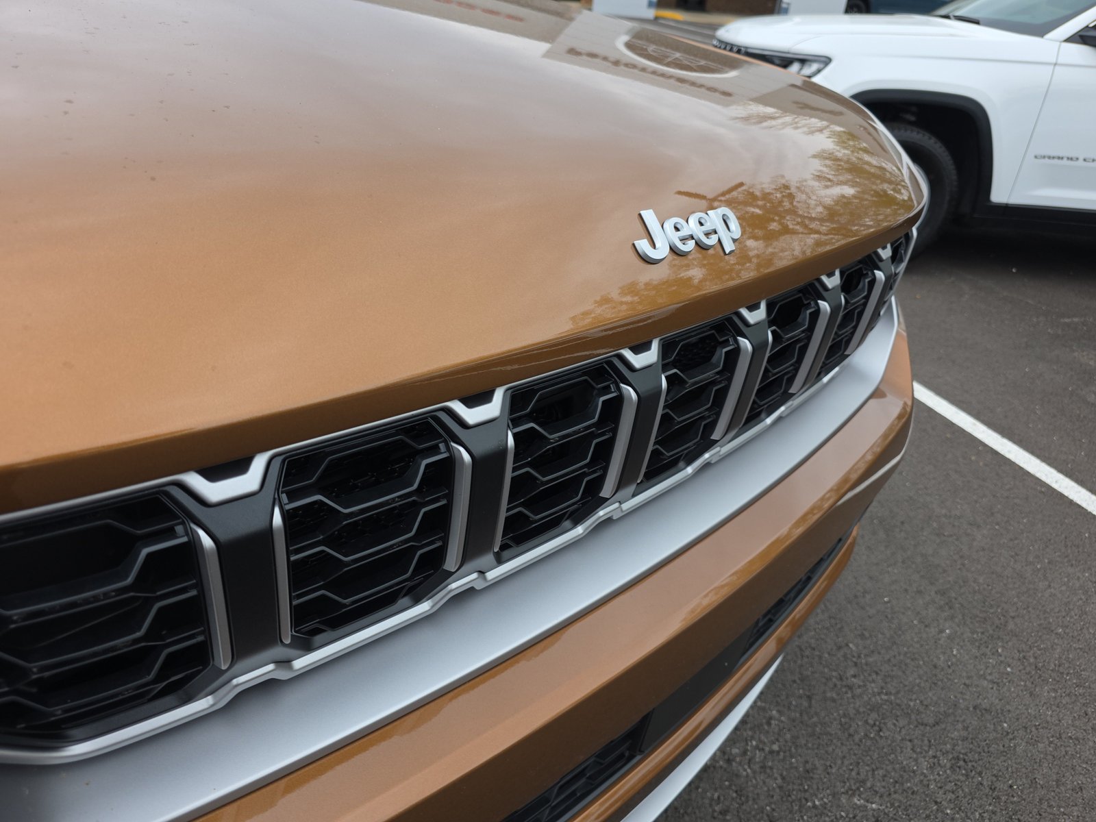 How To Close Jeep Cherokee Hood: Quick and Safe Steps How To Close Jeep Cherokee Hood: Quick and Safe Steps