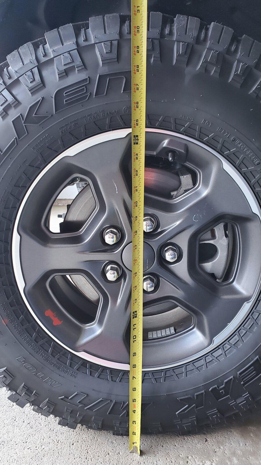 What Size Tires On Jeep Gladiator: Ultimate Fitment Guide