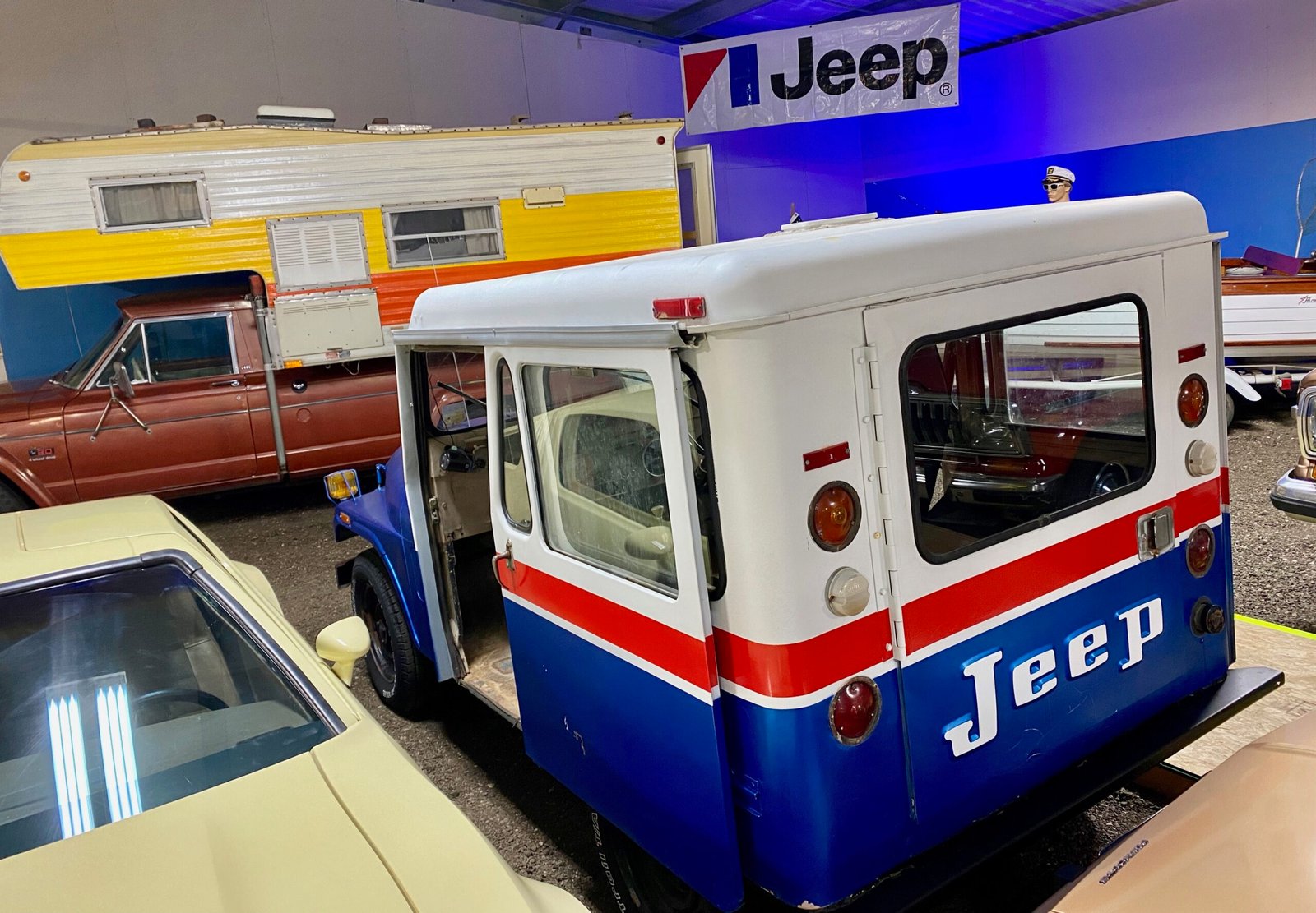 How To Roll Down Jeep Windows: Practical Guide