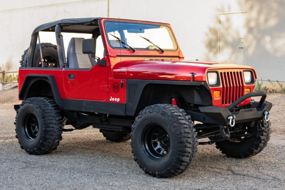What Transmission Is In A 1995 Jeep Wrangler: Complete Guide