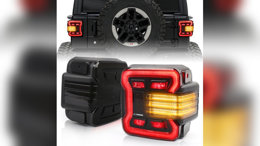 2013 jeep wrangler tail light