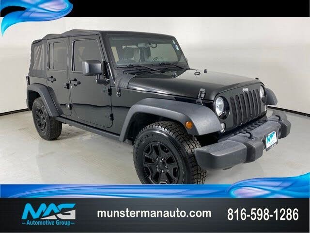 Jeep Wrangler Unlimited Willys Wheeler: White Fastback Power