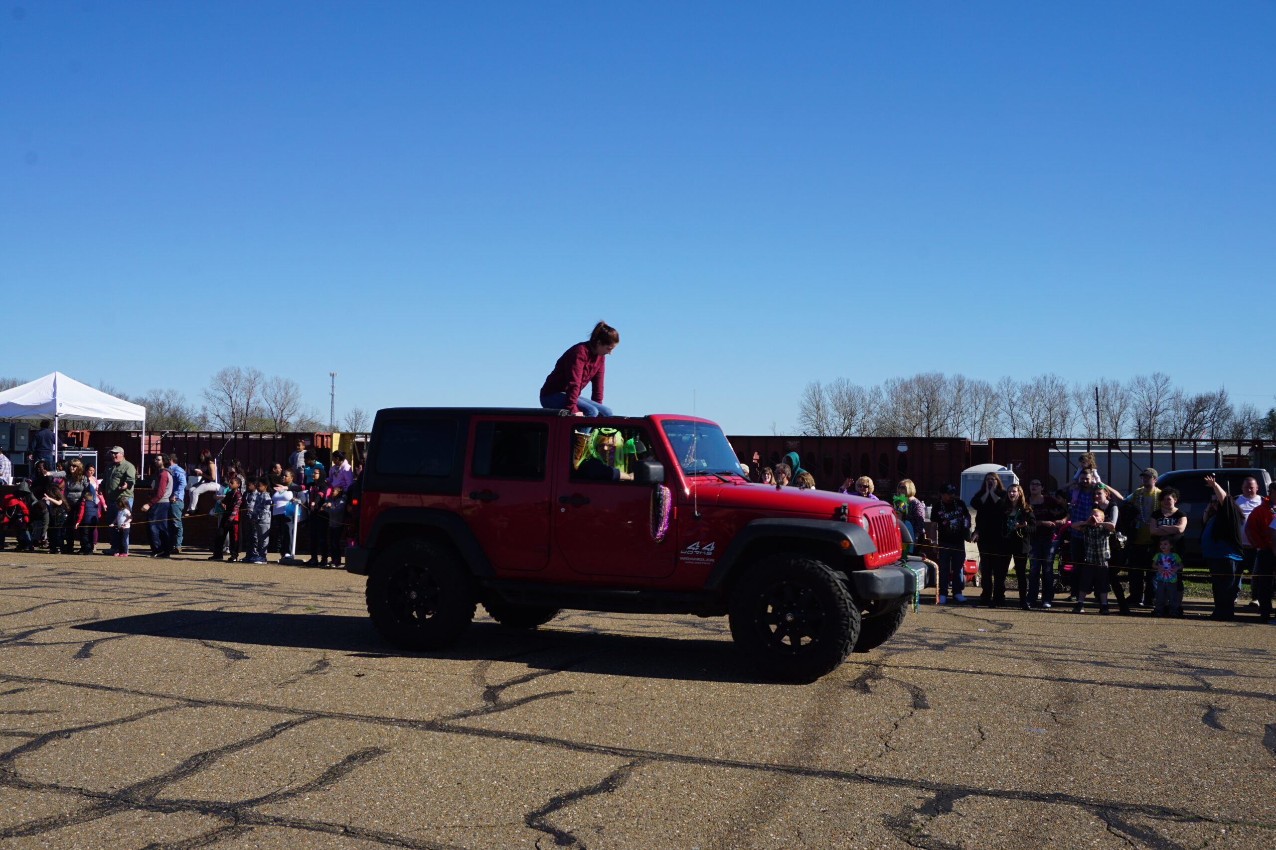 How To Remove Antenna From Jeep Wrangler: Quick Guide