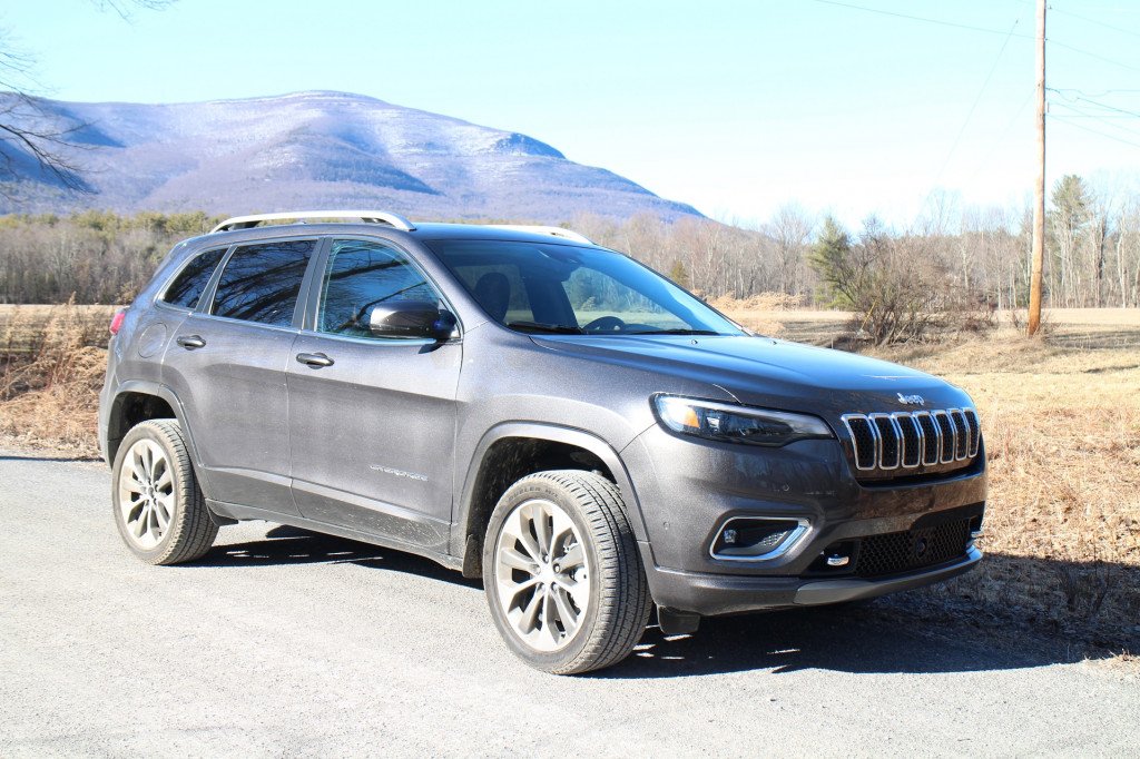 What Gas Does a 2019 Jeep Cherokee Take? Essential Guide