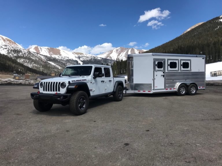 Can A Jeep Gladiator Pull A Horse Trailer? Towing Facts Unveiled