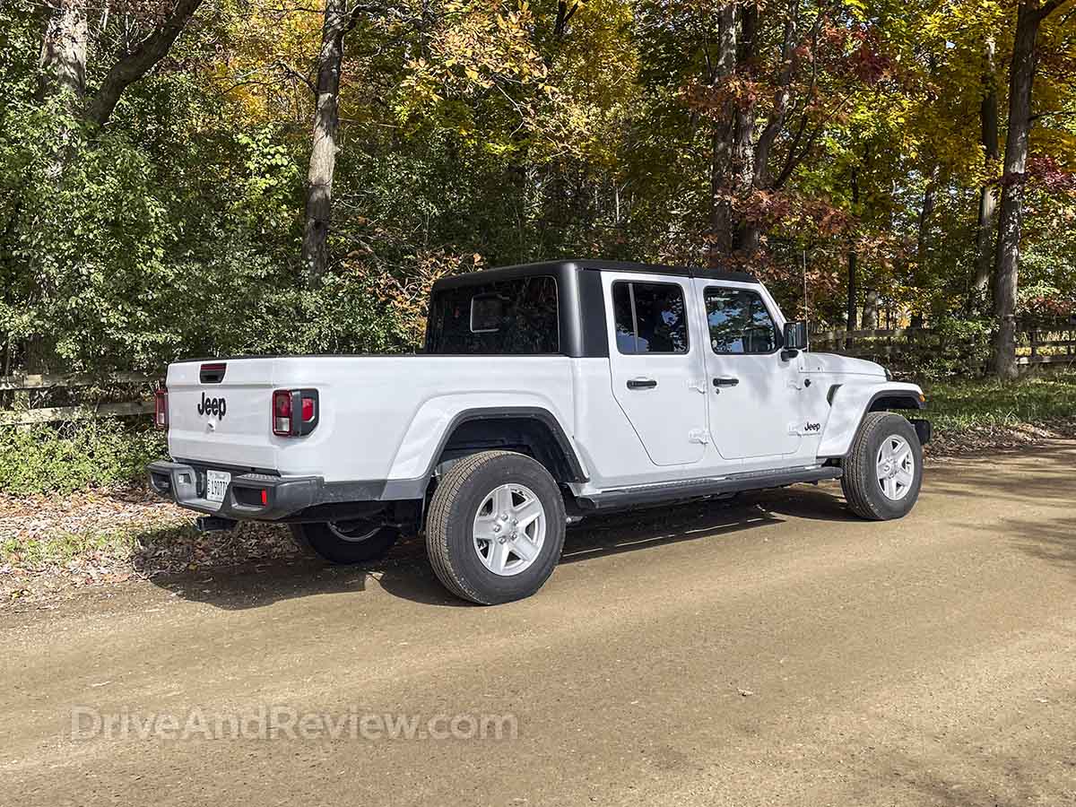 Are Jeep Gladiators Any Good? Honest Review and Buyer’s Guide