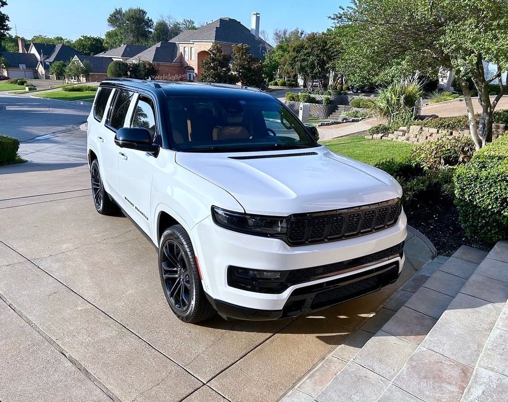 2023 Jeep Grand Wagoneer Reviews: Ultimate Luxury SUV Insights