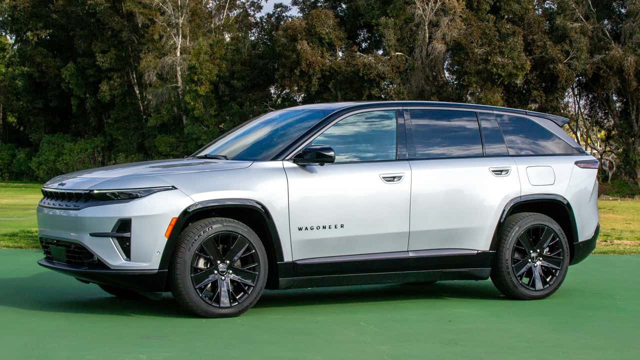 2024 Jeep Wagoneer S Review: Unmatched Luxury and Power