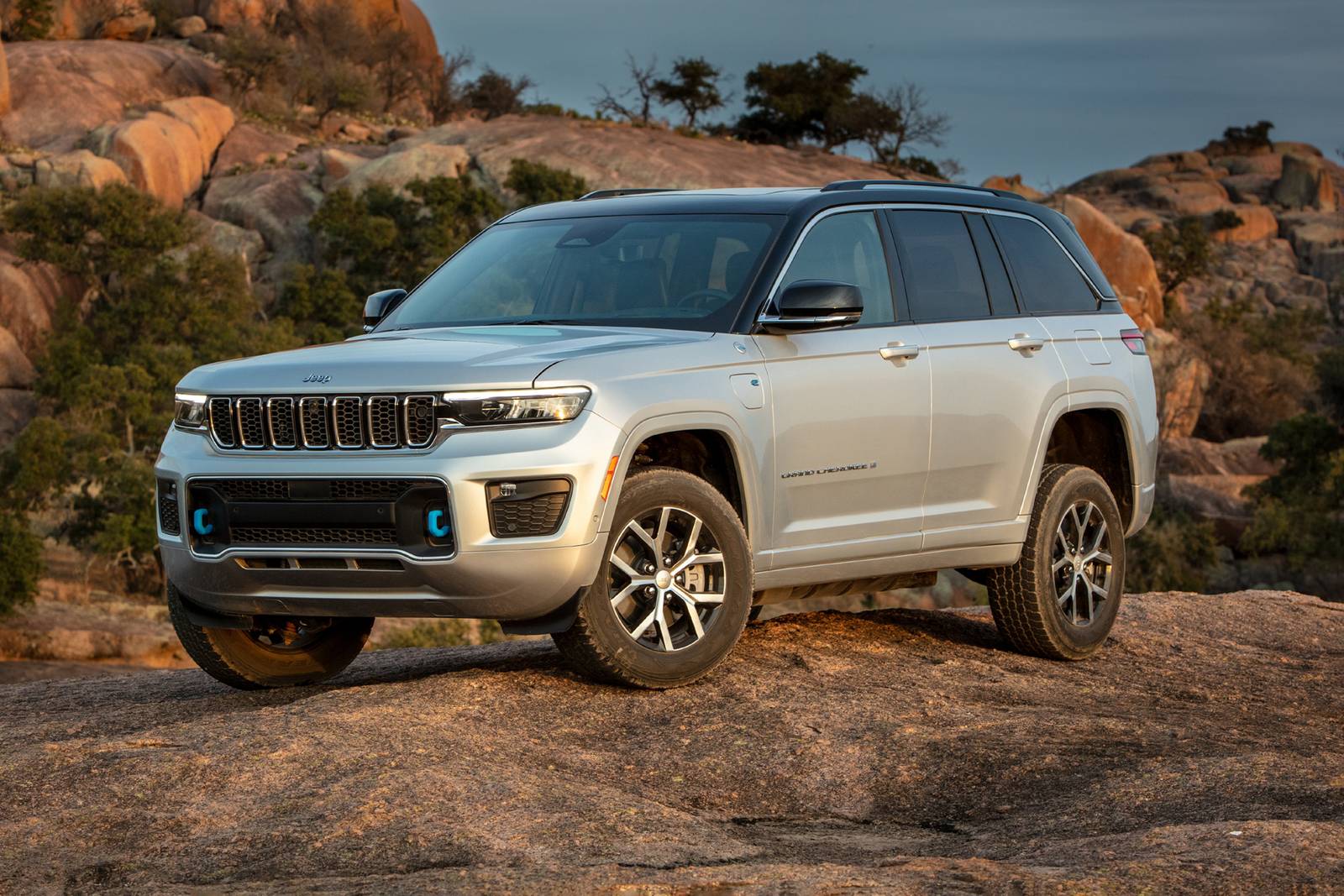 What Is A Jeep Cherokee 4Xe? Features, Benefits, and Performance