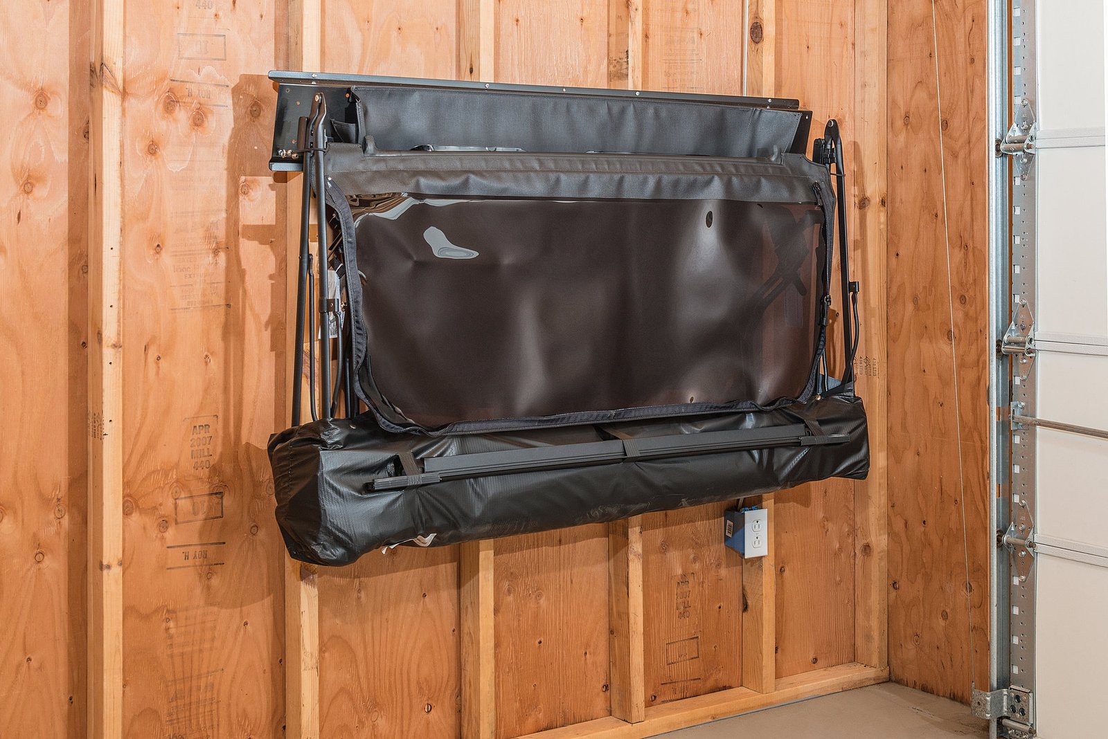 How To Store Jeep Soft Top: Expert Tips for Long-Term Care