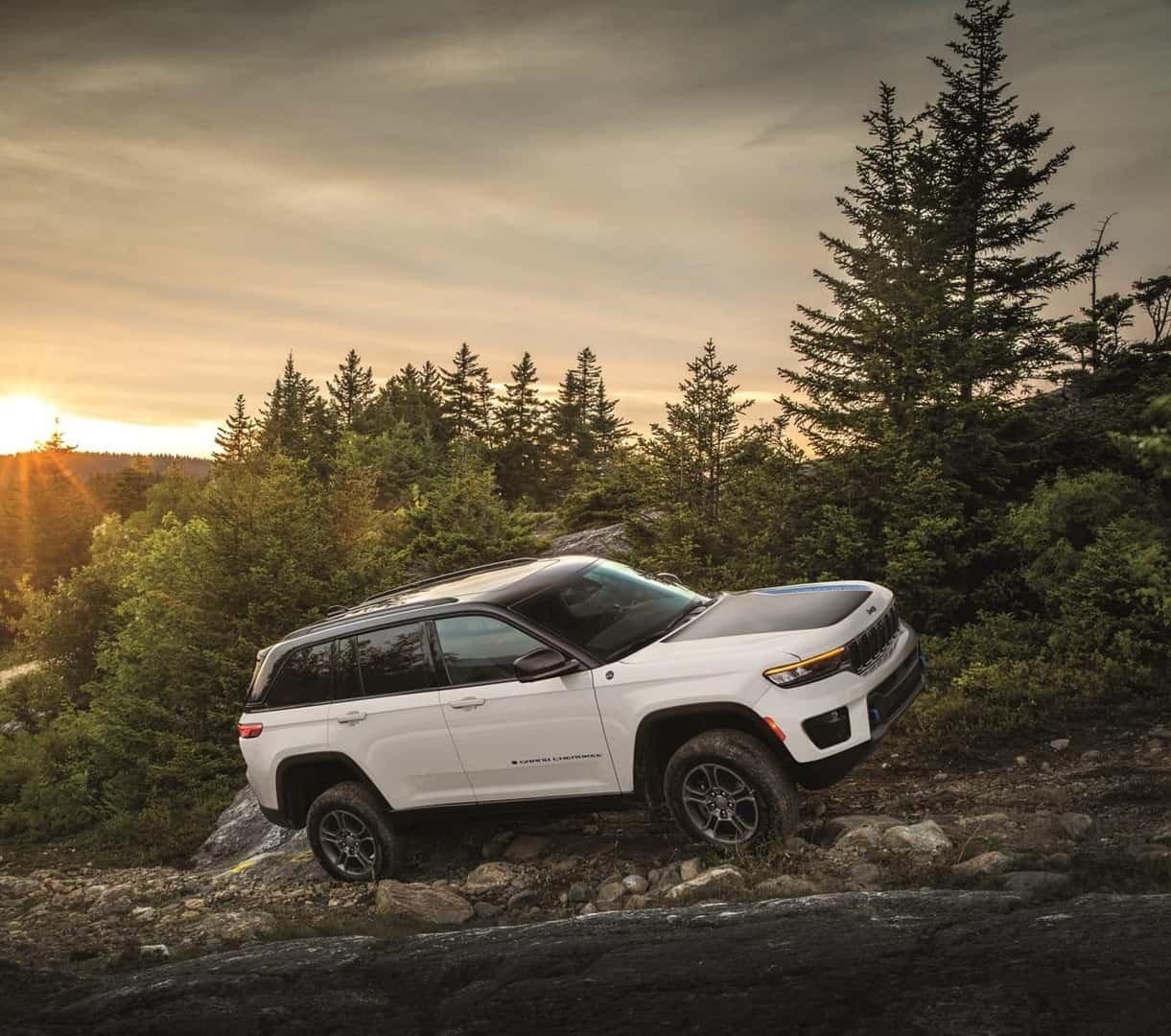 How Many Miles Can Jeep Grand Cherokee Last? Real Lifespan, Secrets, and Data