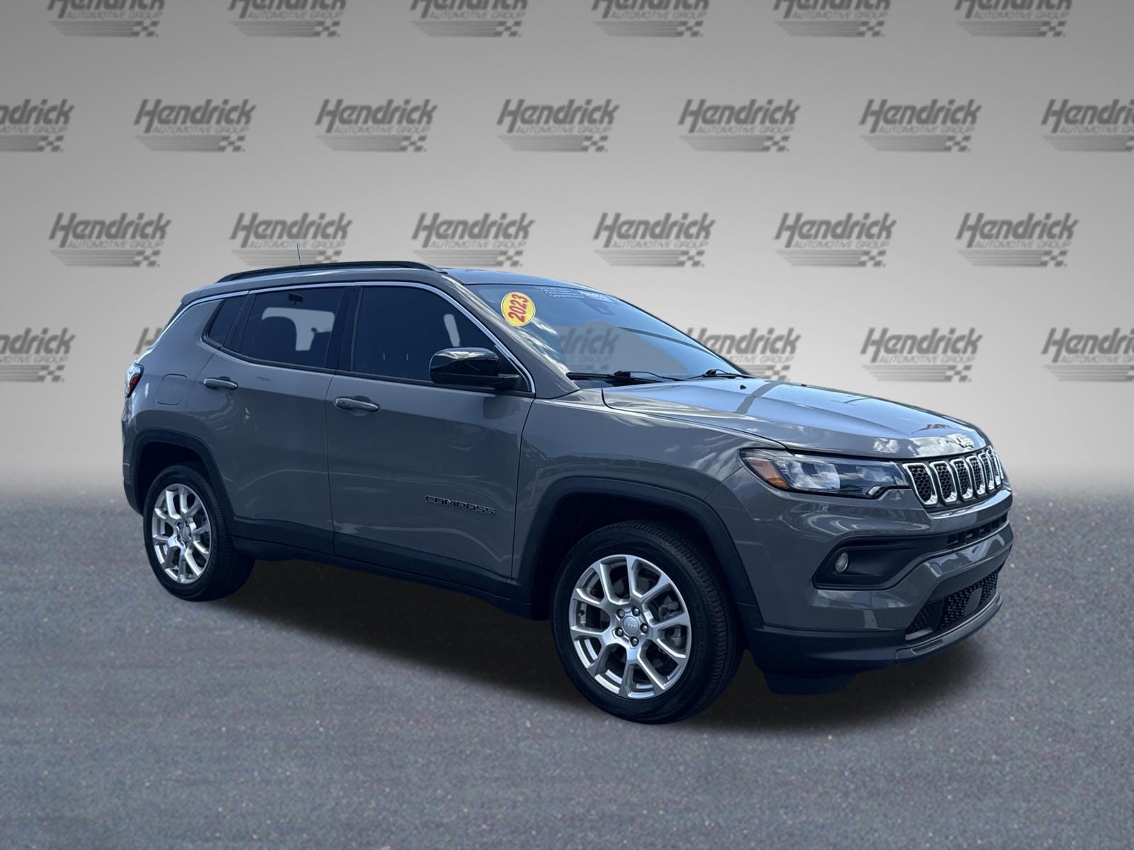 Jeep Compass Latitude Lux Vs Limited: Key Differences Compared Jeep Compass Latitude Lux Vs Limited: Key Differences Compared