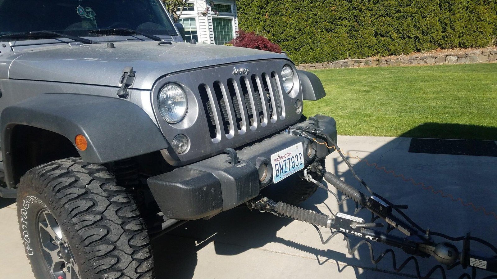 How Do You Flat Tow a Jeep Wrangler: Step-by-Step Guide