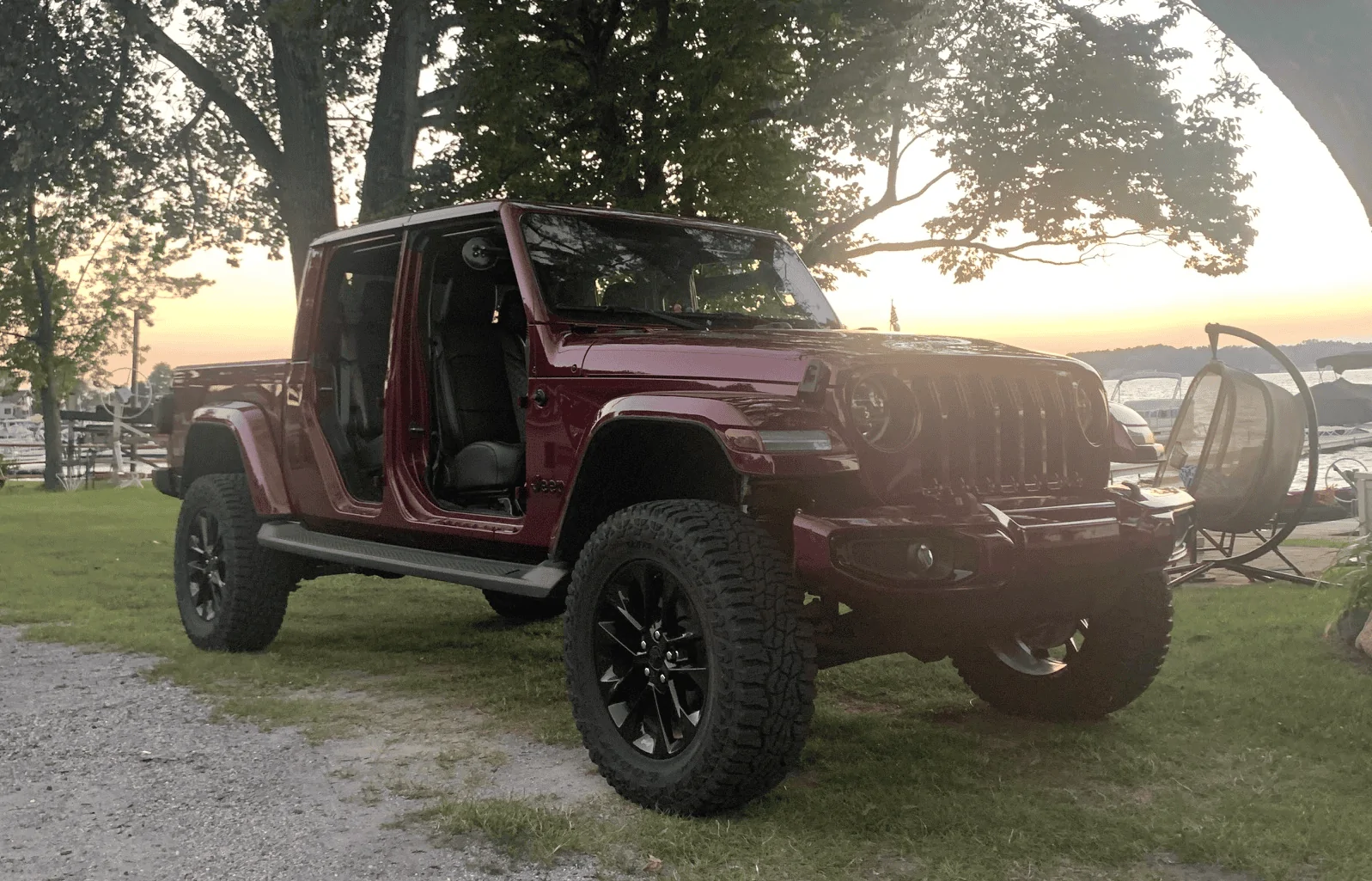 Jeep Gladiator High Altitude Vs Rubicon: Ultimate Showdown