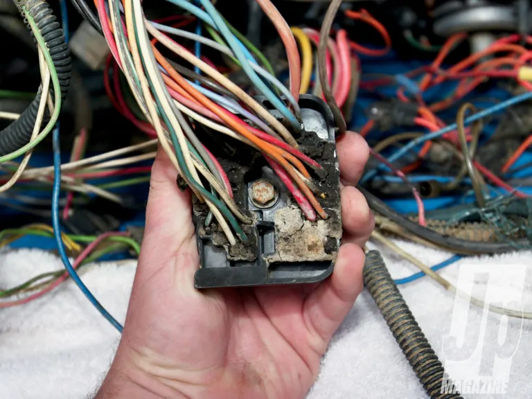 Jeep Electrical Problems: Common Causes and Quick Fixes Jeep Electrical Problems: Common Causes and Quick Fixes