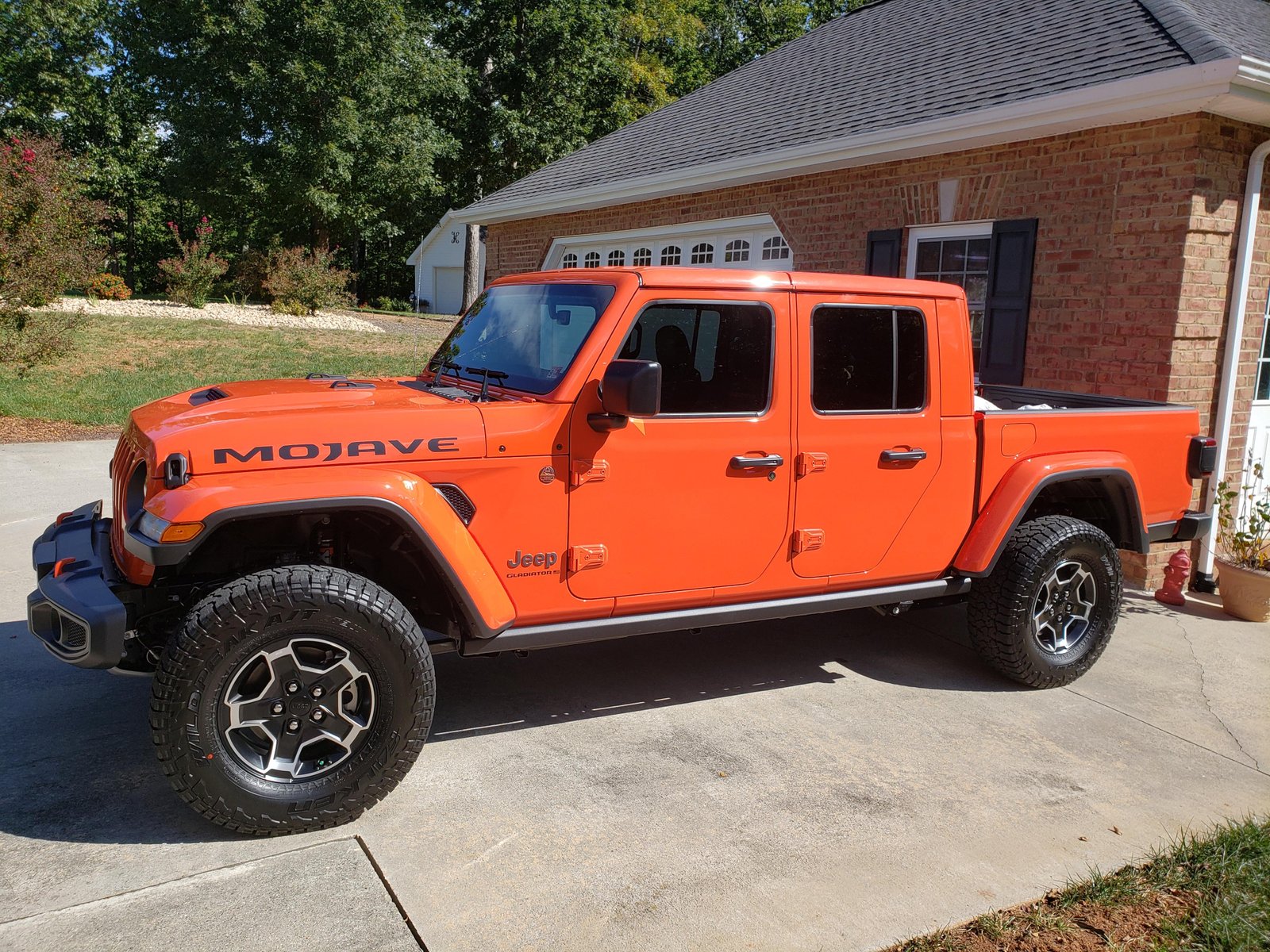 Jeep Gladiator 35S vs 37S: Ultimate Tire Size Showdown