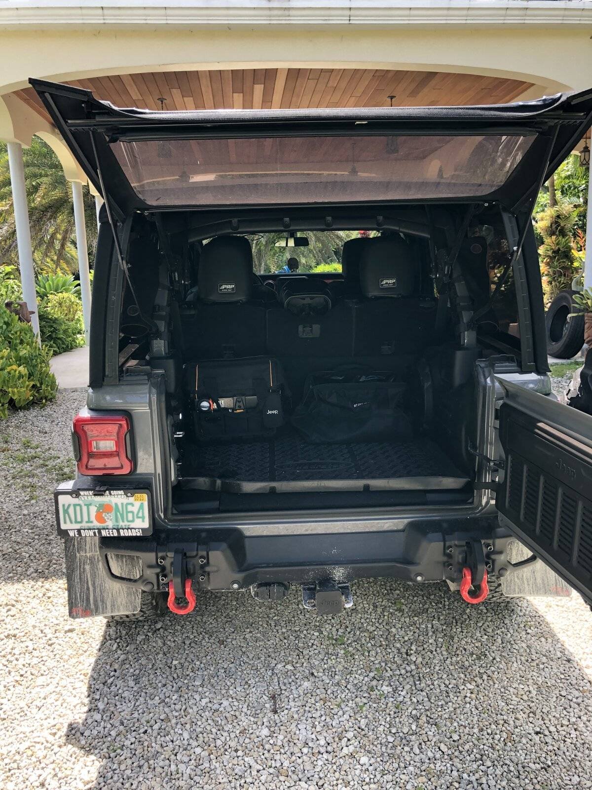 How To Remove Jeep Soft Top Rear Window: Step-by-Step Guide