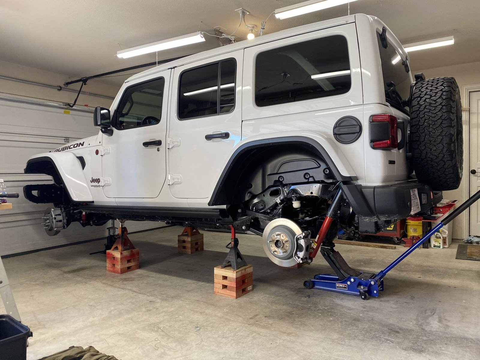 What Size Floor Jack For Jeep Wrangler: Ultimate Guide What Size Floor Jack For Jeep Wrangler: Ultimate Guide