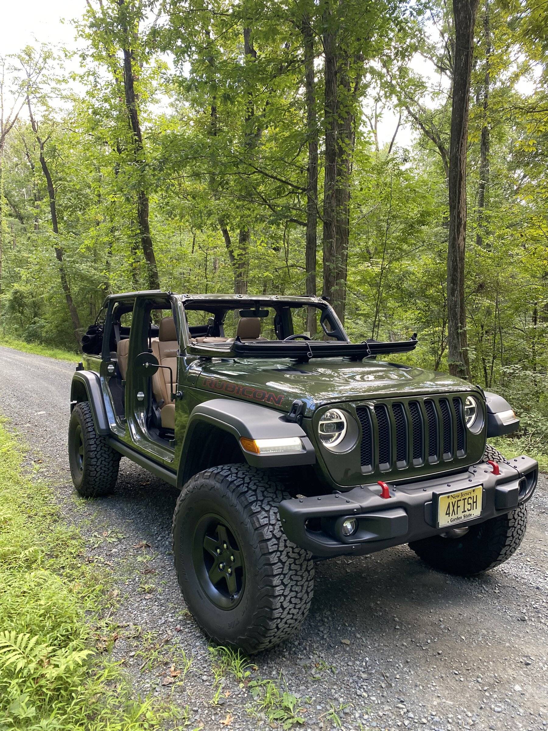 Do All Jeep Wrangler Windshields Fold Down? Expert Guide