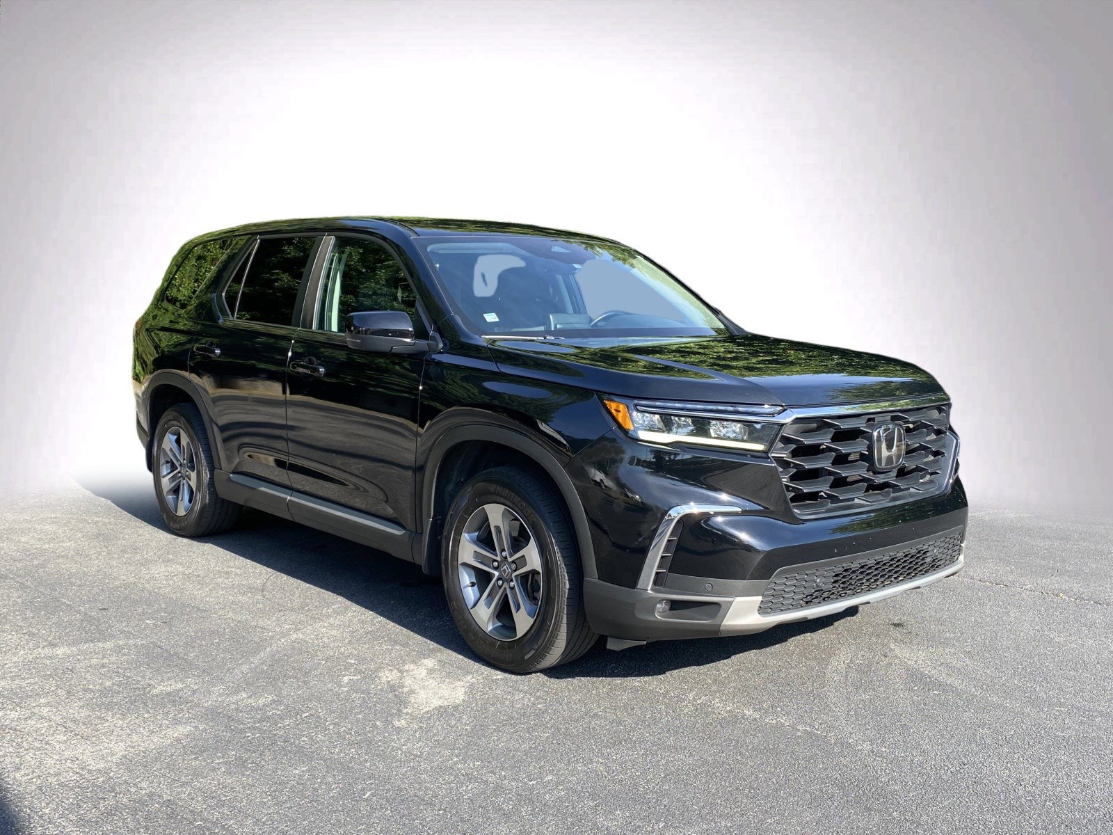 Does Jeep Make a 8 Passenger Vehicle? Everything You Need to Know