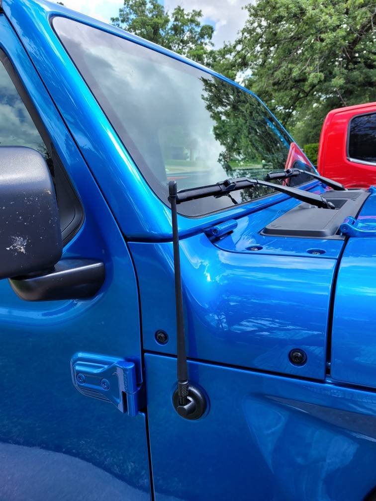 How To Take Antenna Off Jeep Wrangler: Step-by-Step Guide