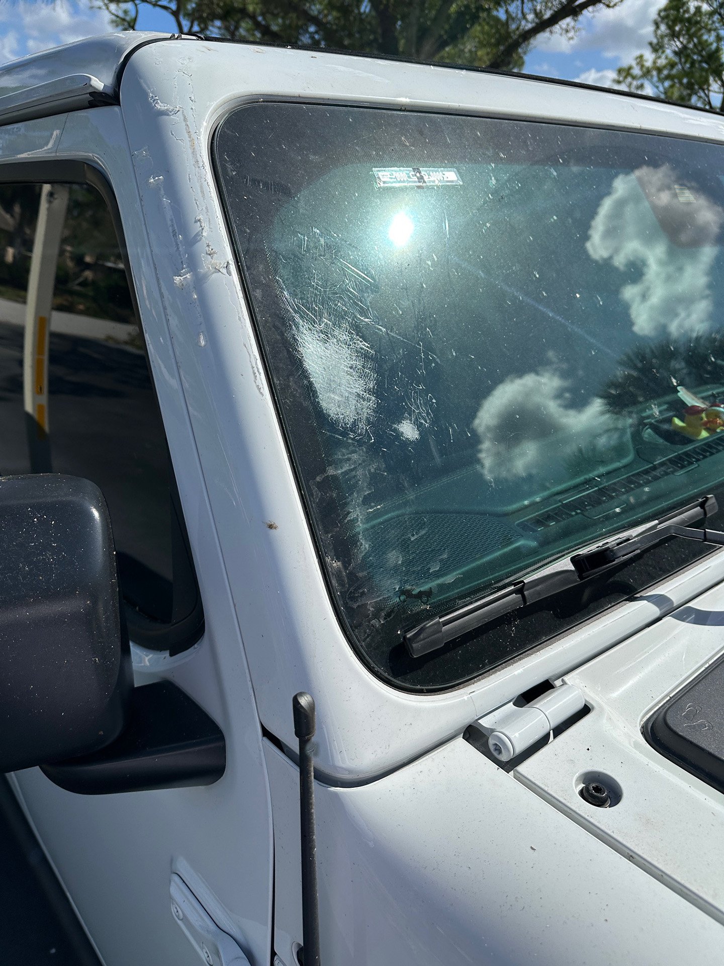 How Do I Protect My Jeep Windshield: Expert Tips and Tricks