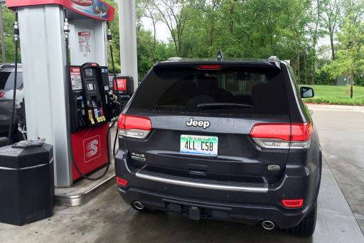 What Gas Does A 2015 Jeep Cherokee Take: Essential Guide