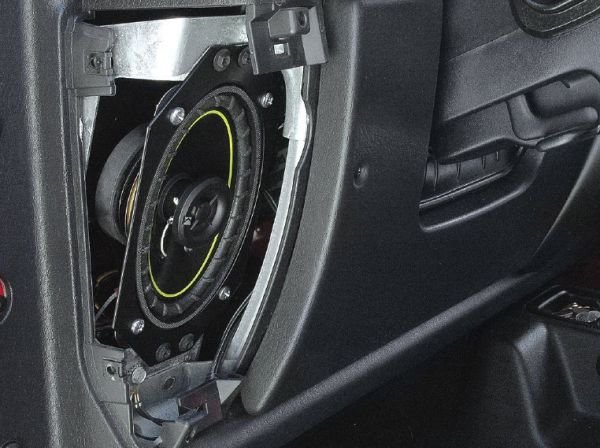 How To Replace Front Speakers In Jeep Wrangler JK: Step-by-Step Guide