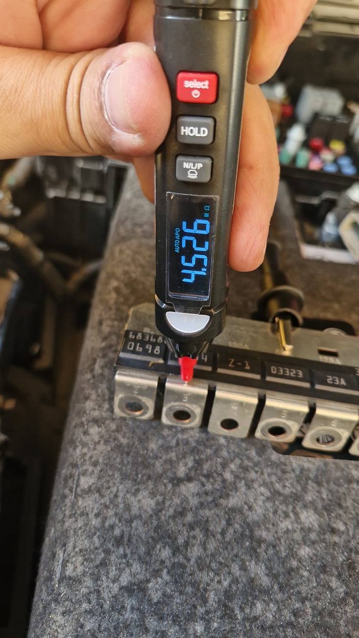 How To Test The Auxiliary Battery Jeep Wrangler JL: Easy Guide