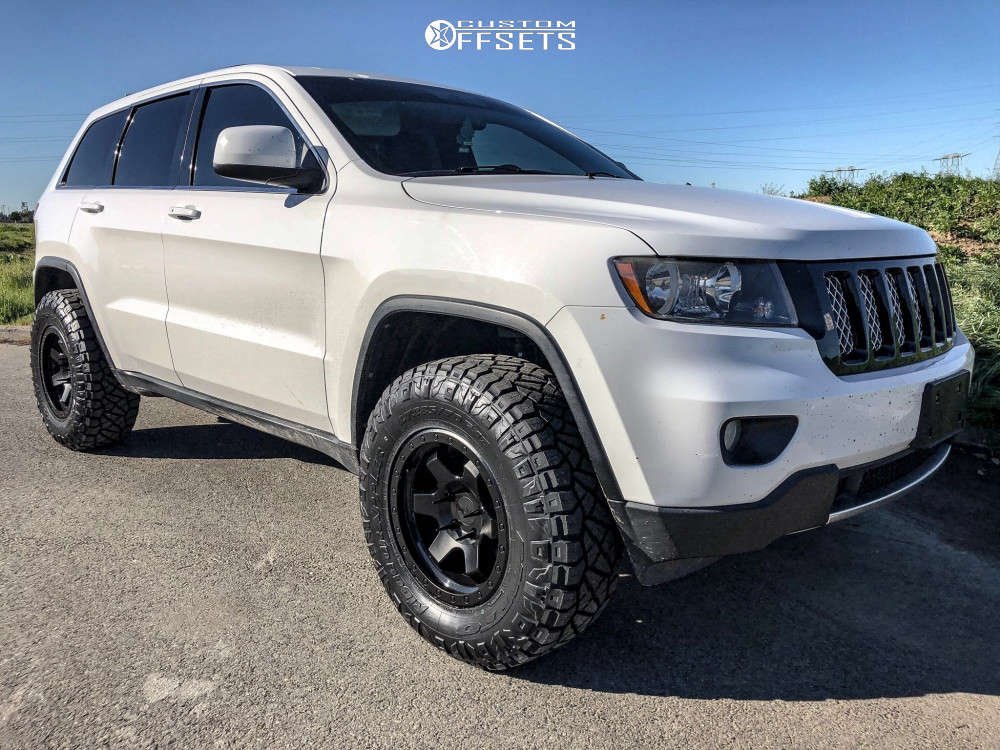 Tire Size For 2013 Jeep Grand Cherokee: Ultimate Guide & Expert Tips Tire Size For 2013 Jeep Grand Cherokee: Ultimate Guide & Expert Tips