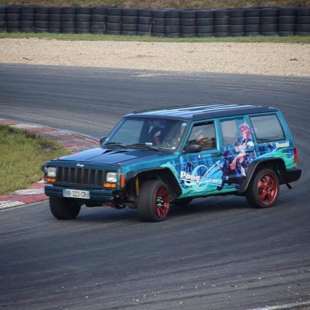 How To Drift A Jeep Grand Cherokee: Expert Tips and Techniques