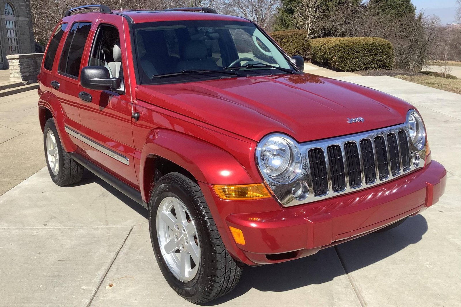How To Use 4X4 Jeep Liberty: Expert Tips for Off-Road Success