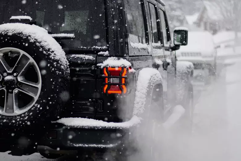 Jeep Shaking On Highway: Causes, Fixes, and Safety Tips