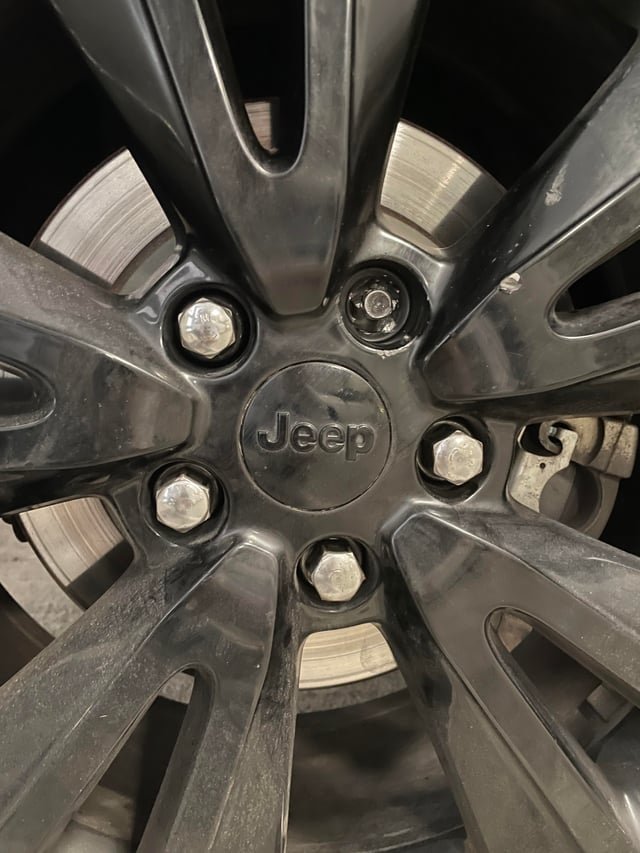 How To Remove Wheel Lock On Jeep: Step-by-Step Guide