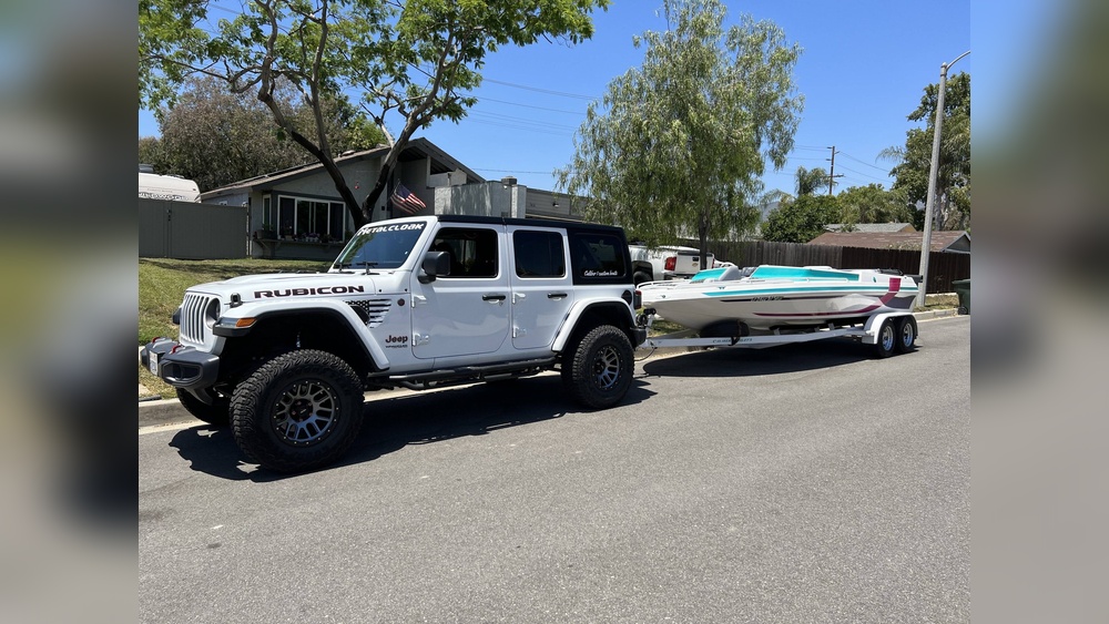 can a jeep wrangler unlimited tow a boat