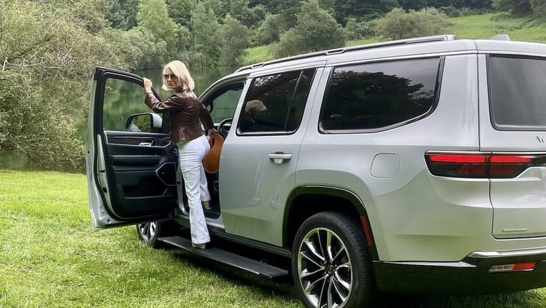 Best Jeep Car For Short Drivers: Top Picks and Buying Guide