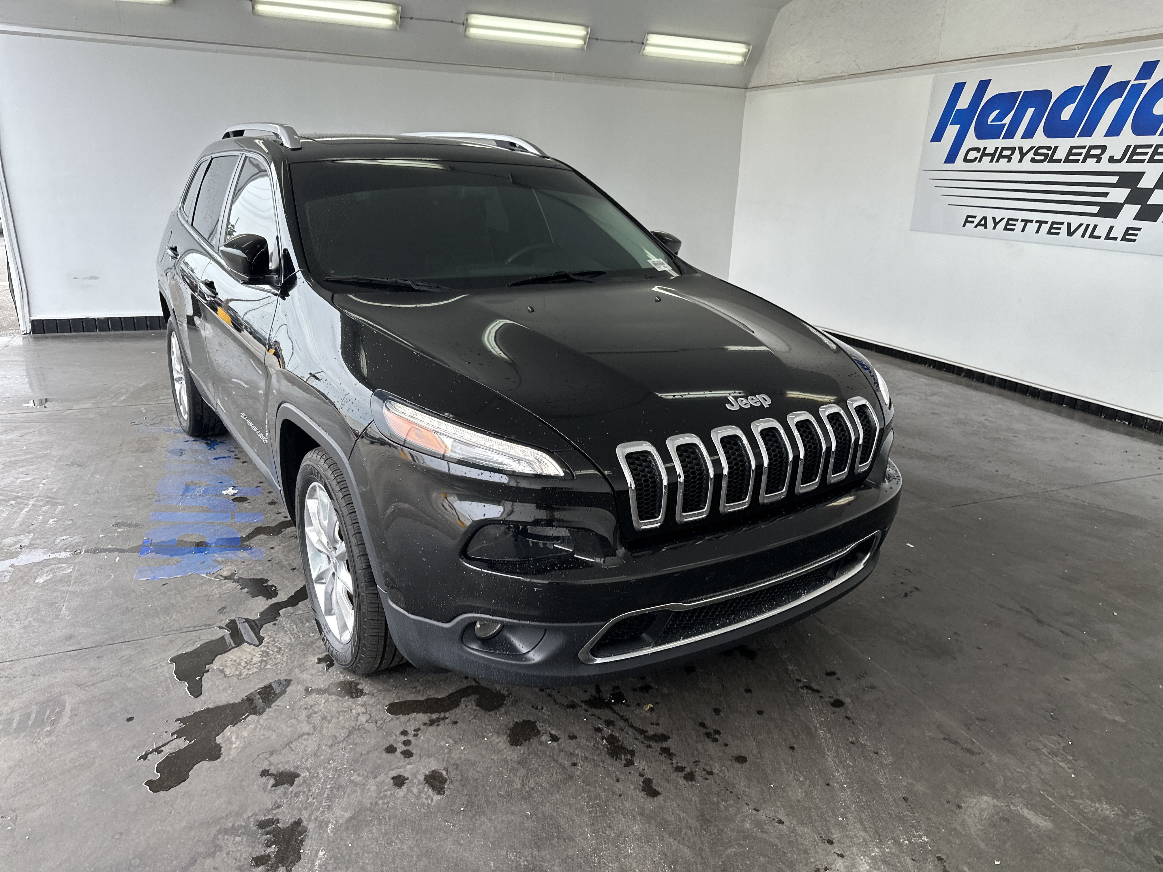 How Much Is A 2017 Jeep Cherokee Worth: Expert Pricing Guide