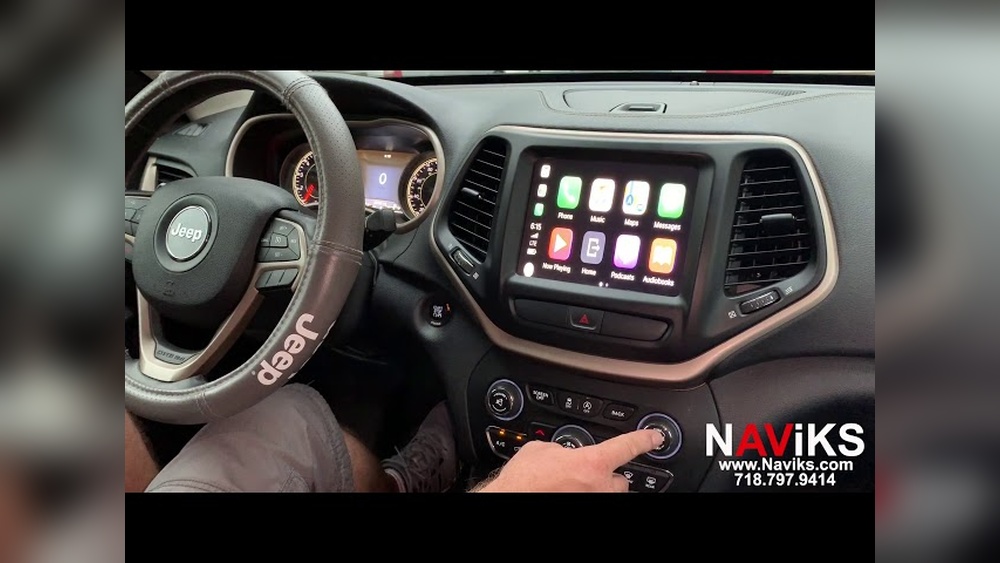 do 2017 jeeps have apple carplay