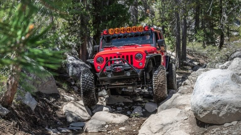 Does Jeep Rubicon Have Lockers? Key Features Explained