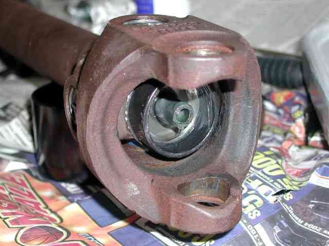 How To Easily Remove Jeep Wranglers Rear Drive Shaft Step-by-Step
