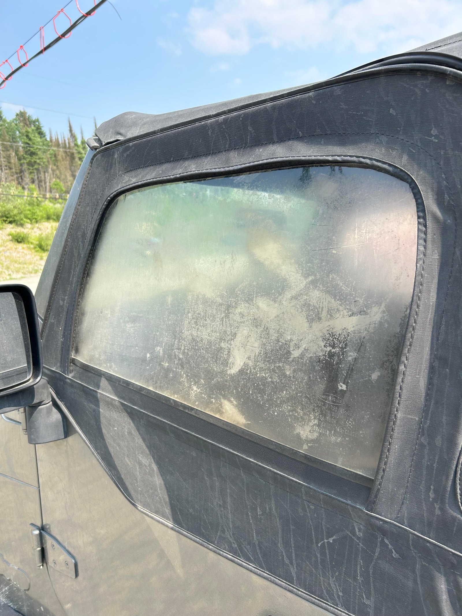 How To Clean Cloudy Jeep Soft Top Windows Like a Pro