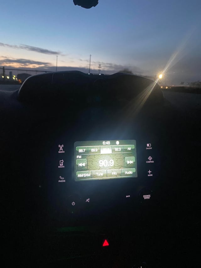 How To Turn Off All Lights In Jeep Renegade: Easy Guide