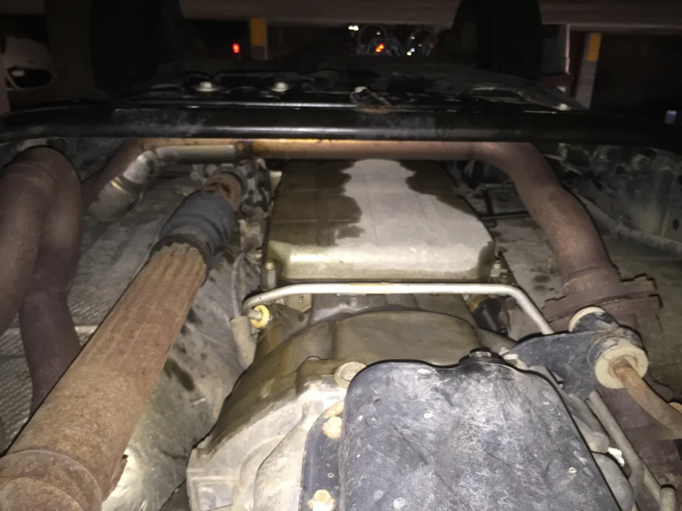 How Mechanics Diagnose Transmission Leaks