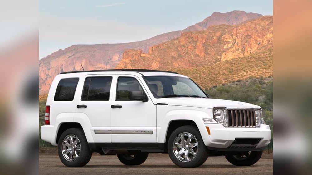 how much does a jeep liberty weigh