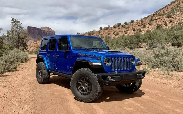How Much Does A 2000 Jeep Cherokee Weigh? Complete Guide How Much Does A 2000 Jeep Cherokee Weigh? Complete Guide
