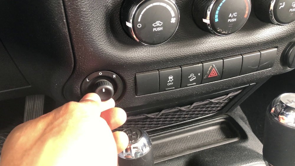 how to adjust mirrors on jeep wrangler 2008