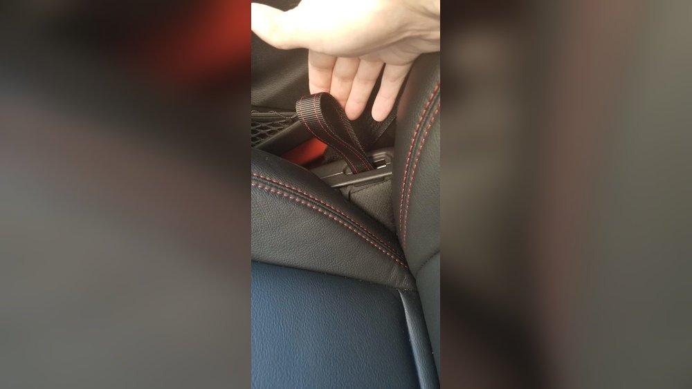 how to adjust passenger seat in jeep wrangler